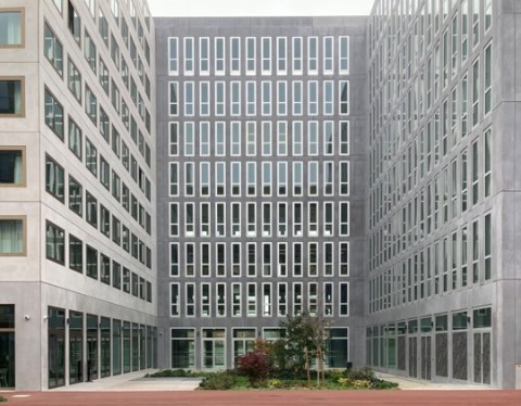 Panneaux simple peau en béton gris lisse